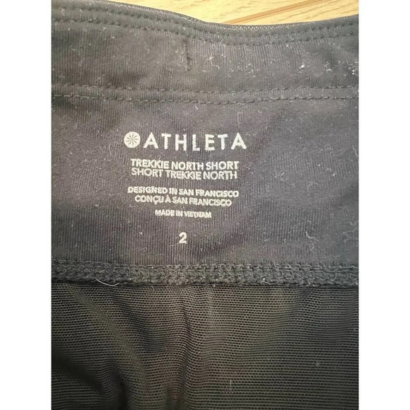 Athleta TREKKIE NORTH MID RISE SHORT - Picture 6 of 7